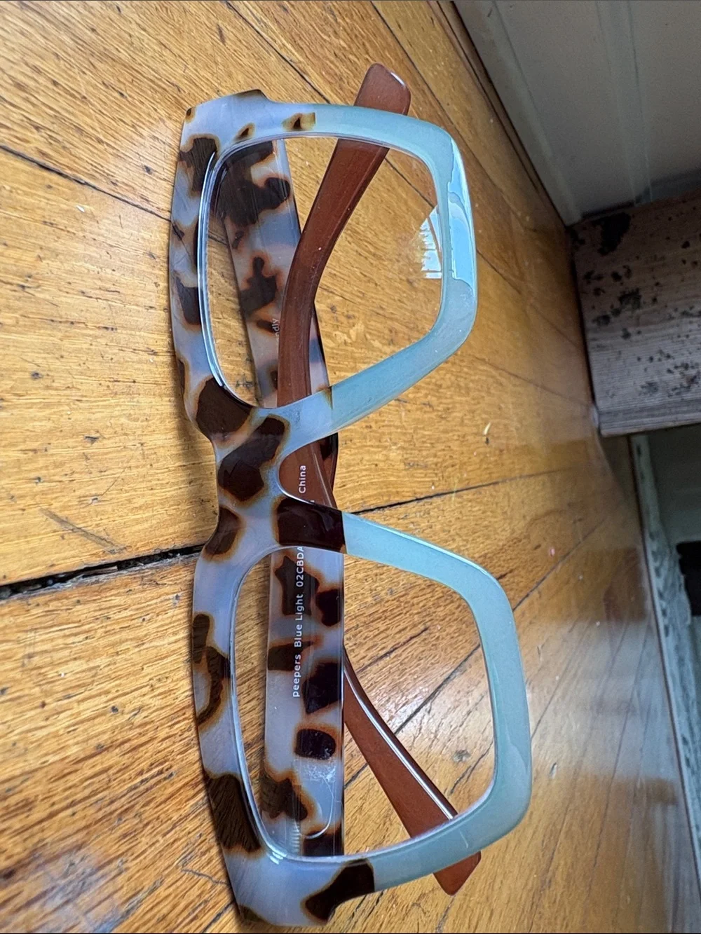 Peepers Tortoiseshell & Green Glasses